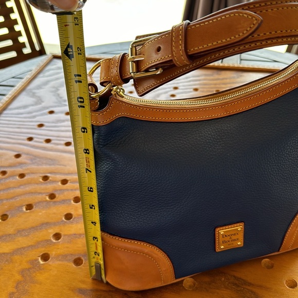 Dooney & Bourke purse - Picture 7 of 7